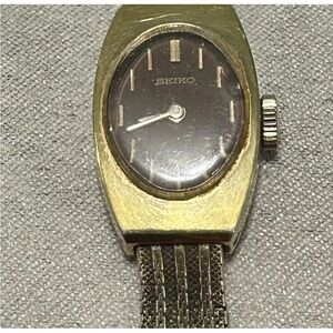 Vintage Seiko Ladies Gold Tone‎ Manual Wind Wrist Watch 241313 Works RARE!